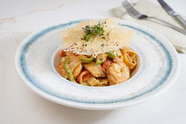 CREAMY CHICKEN SHRIPS PASTA - Image 1