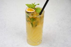 Passion fruit mojito