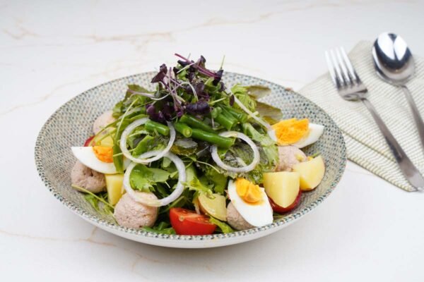 TOUNA NICOISE SALAD - Image 1